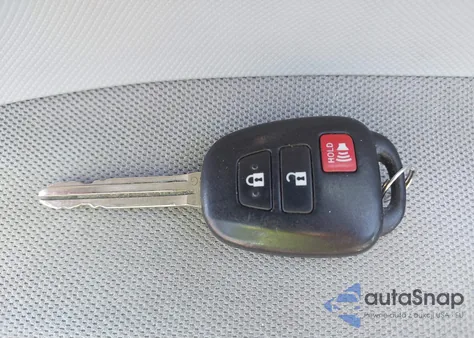 2012 Toyota Prius C Two z USA, uszkodzony, nr VIN JTDKDTB30C1507436